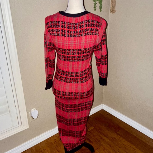 Venus M Bodycon Sweater Dress - Like New Elegance - Picture 4 of 7